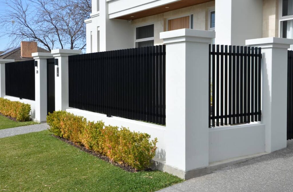 caststone-fence-pillars-g-17