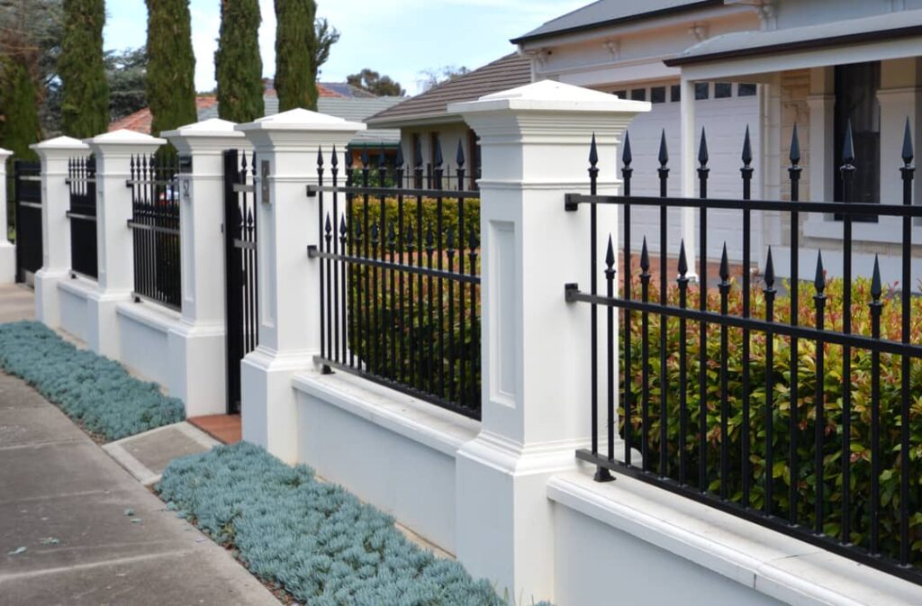 caststone-fence-pillars-g-9